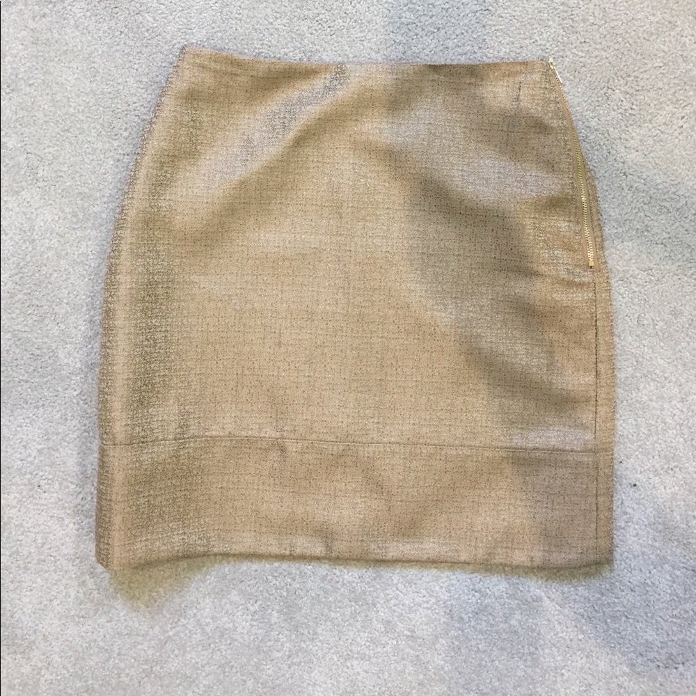 Gold semi-metallic mini-skirt