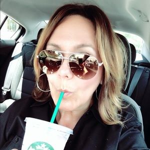 Meet your Posher, Robin