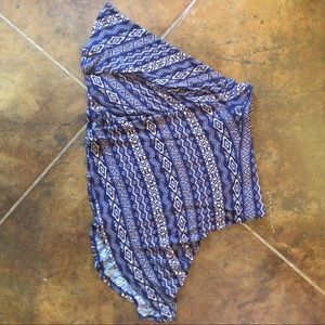 Fun patterned skirt!