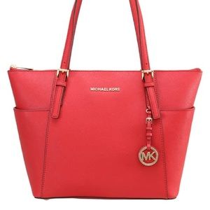 Michael Kors Jet Set Purse