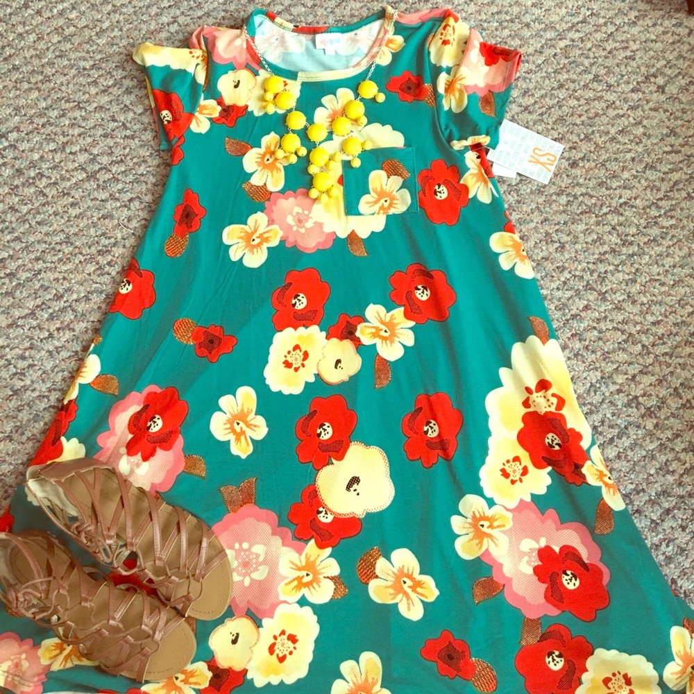 Xs  lularoe Carly