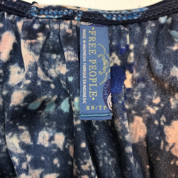 Free People V neck Printed blouse - Picture 4 of 5