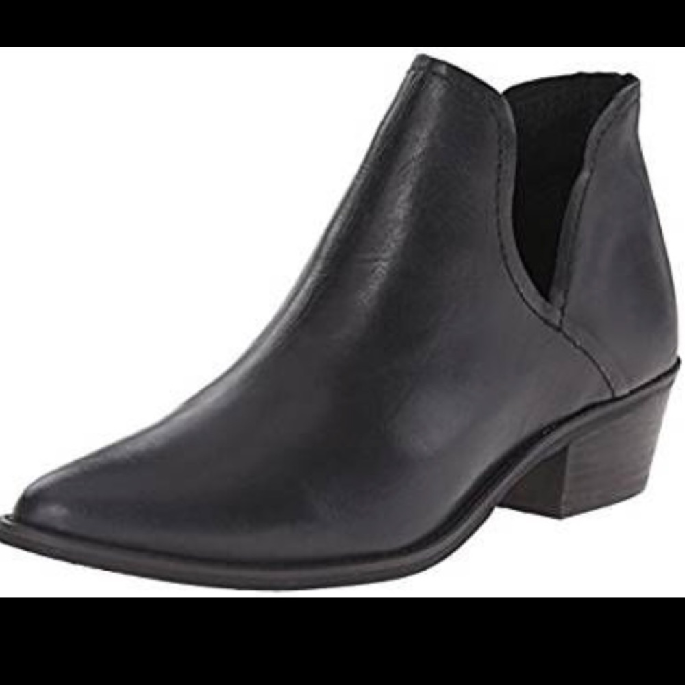 Steve Madden leather Austin booties size 7