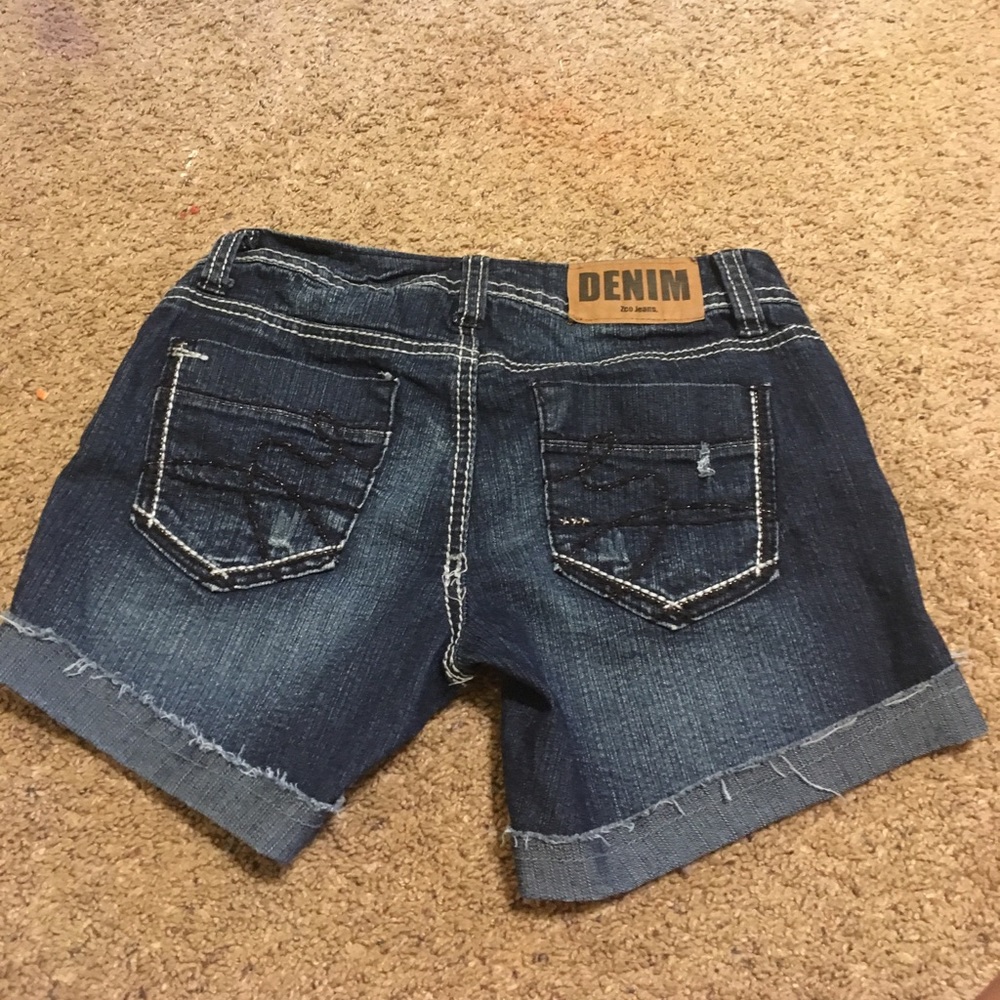 Shorts - Picture 2 of 2