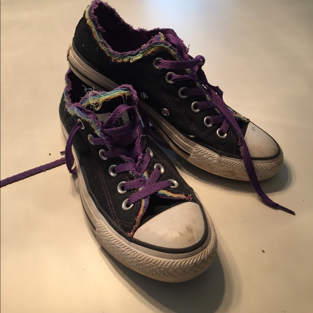 Black Converse with rainbow
