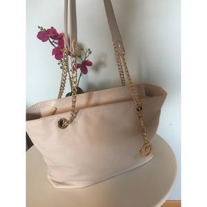 *AUTHENTIC* Michael Kors Handbag - Beige w/ Gold