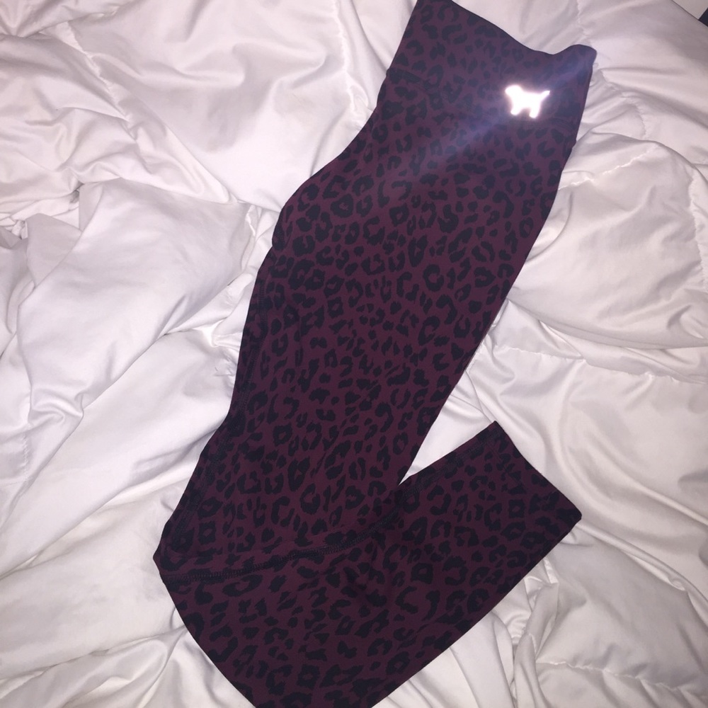 Victoria's Secret Yoga Pants *Never Worn*