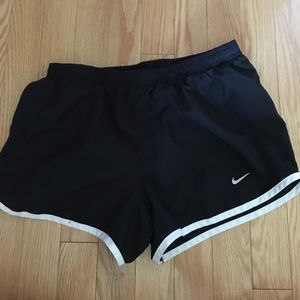 Black Nike shorts