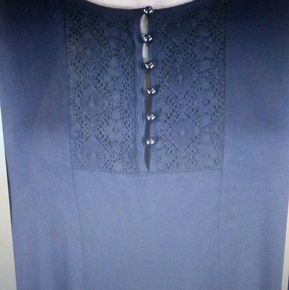 Top - Picture 2 of 2