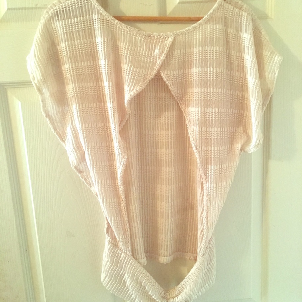 Open Back Keyhole Top