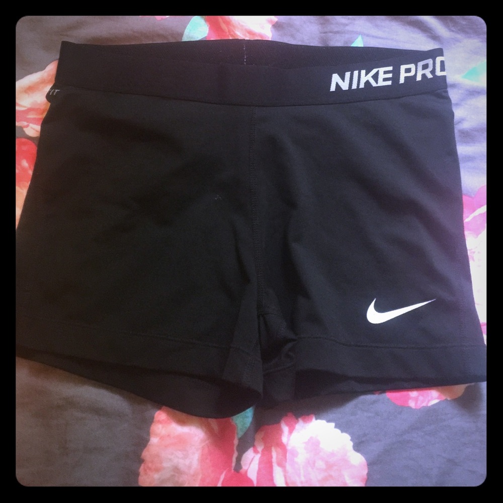 Nike pro