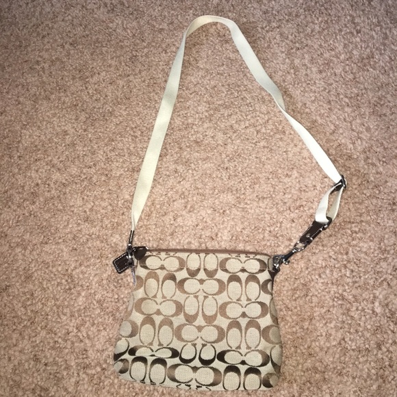 Tan Coach cross body !! NWOT - Picture 4 of 4