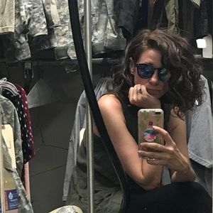 Meet your Posher, Anna