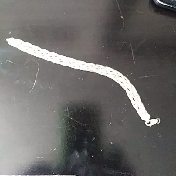 Red. Necklace - Picture 2 of 3