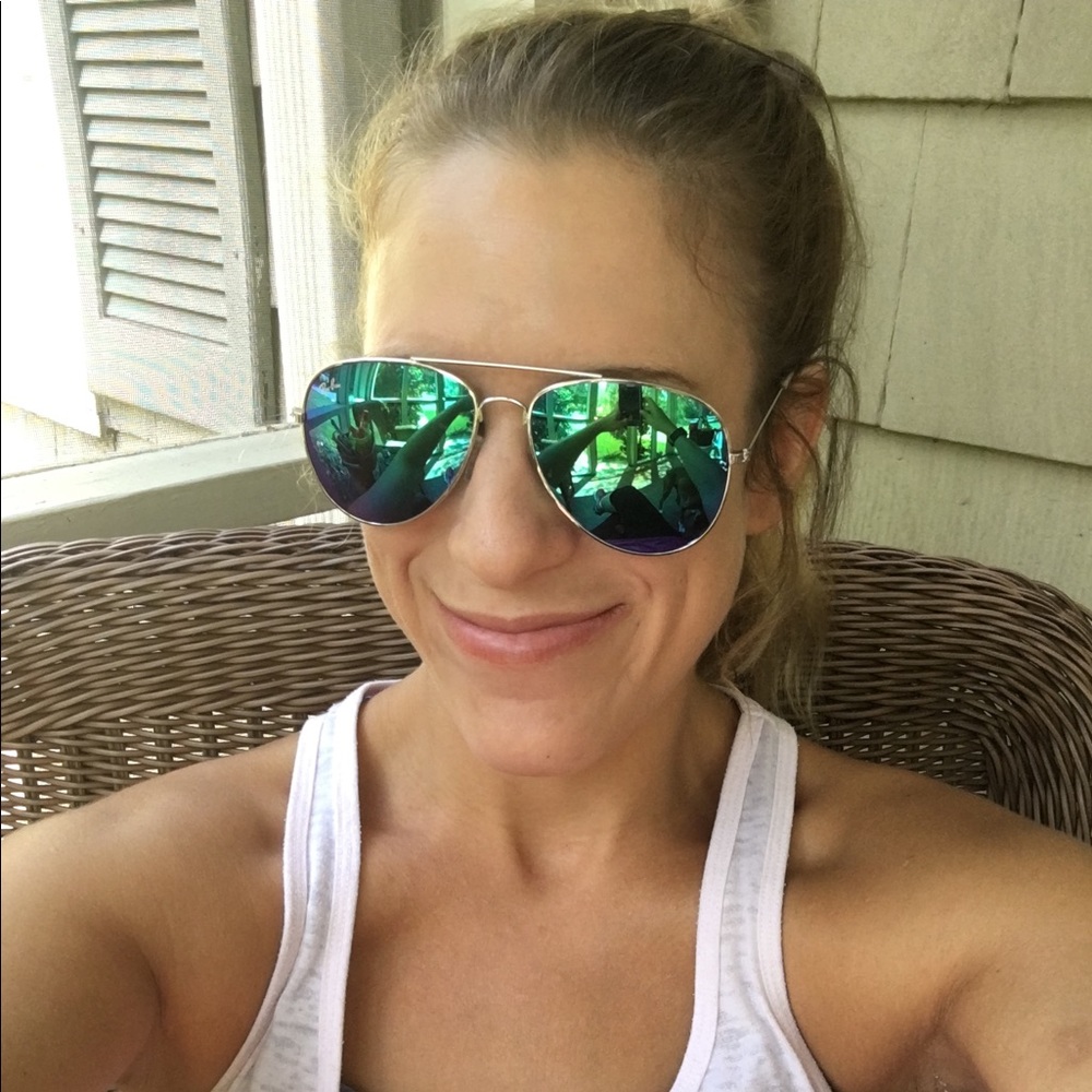 Meet your Posher, Nicole