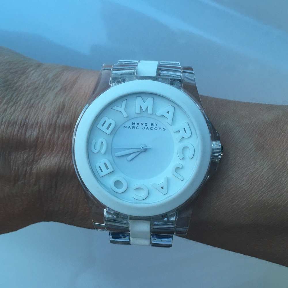 ***SOLD***Marc Jacobs Watch - Picture 5 of 7