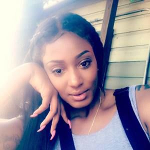 Meet your Posher, Candace