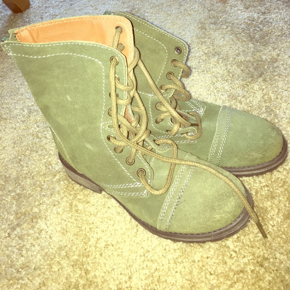 Steve Madden Combat boots