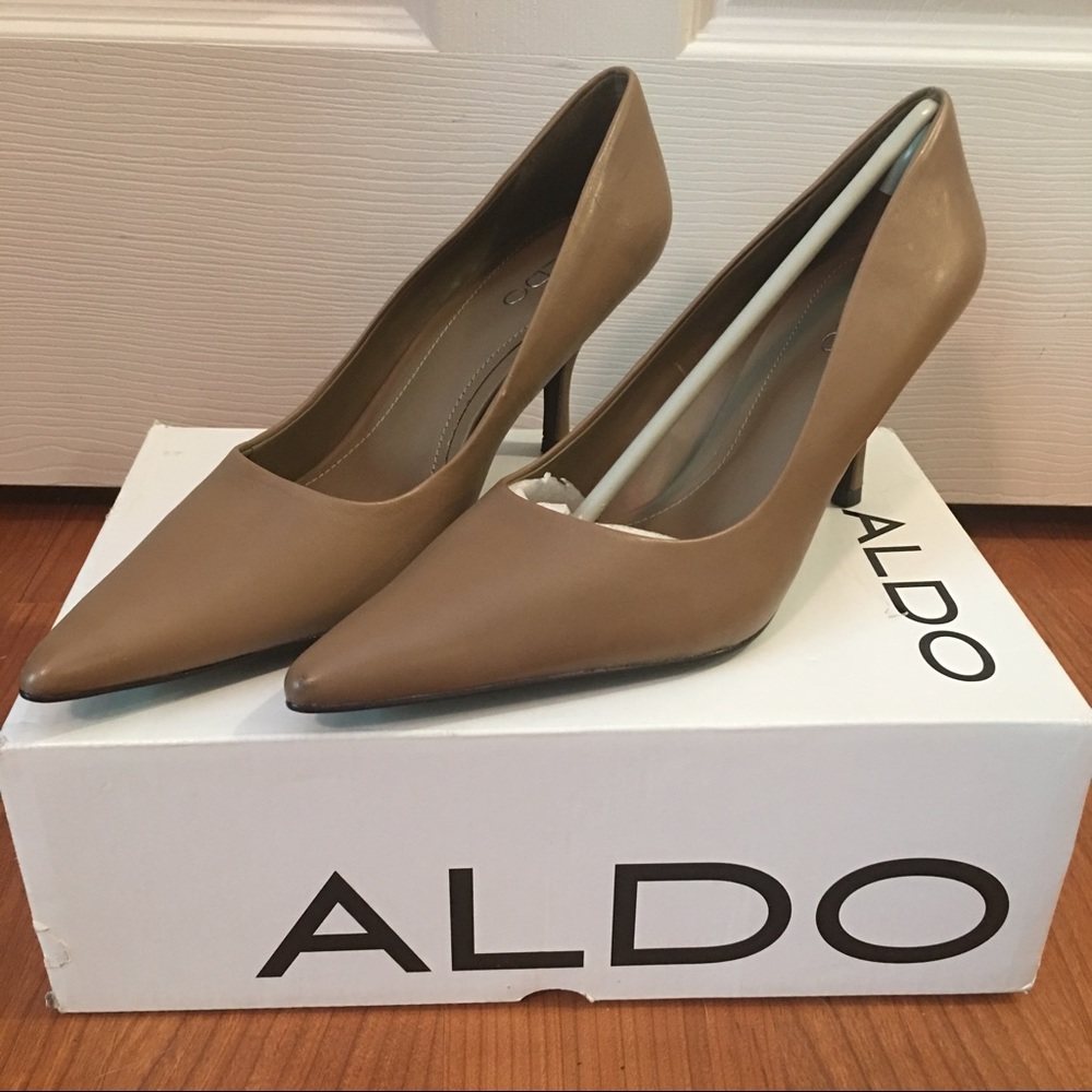 Aldo heels, beige, brand new!!