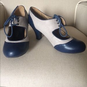 Wild Diva Blue & Gray Heels