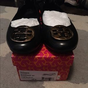 Tory Burch Revas - black with gold