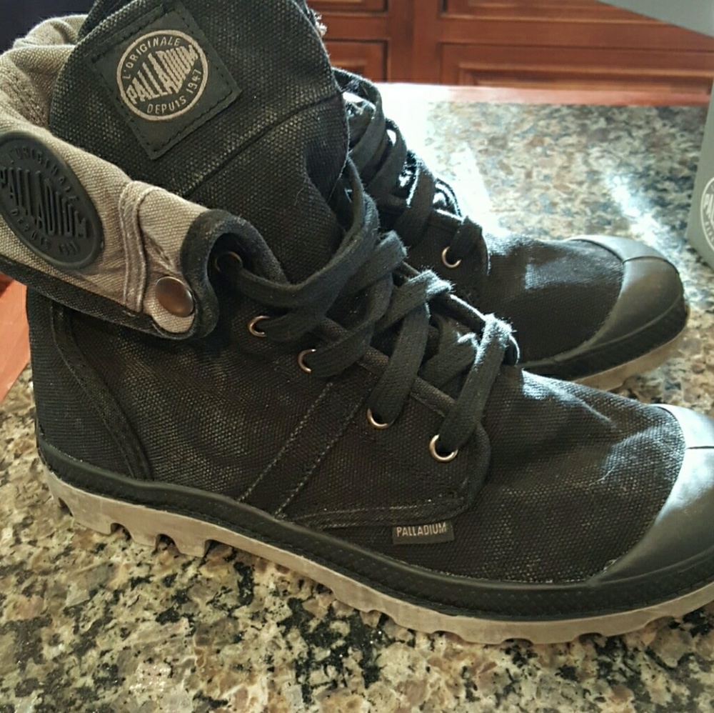 Palladium Pallabrouse baggy boots