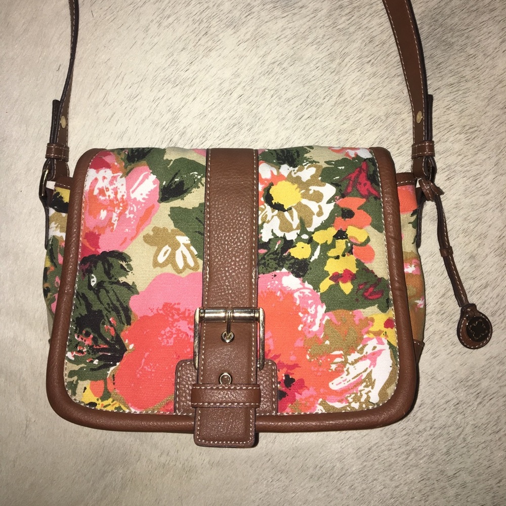 Liz Claiborne cross body!