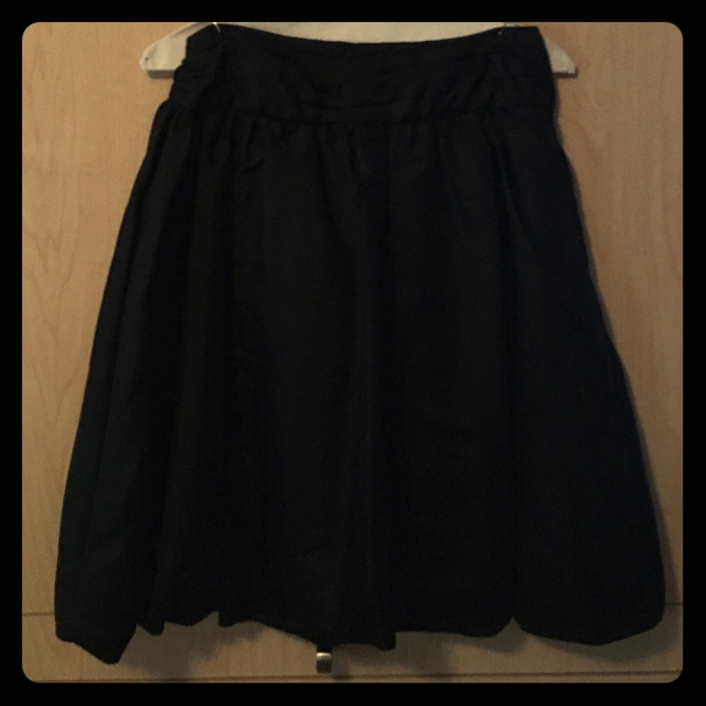 Black bubble skirt