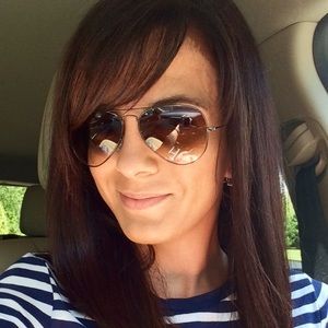 Meet your Posher, Sarah