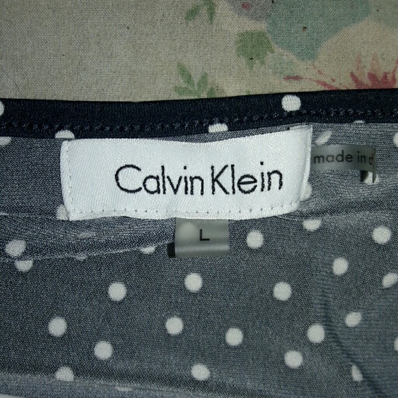 2 sleeveless sz L summer tops sz LARGE - Picture 2 of 3