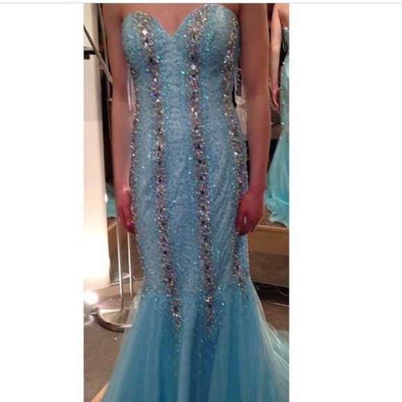Prom Dress - Picture 1 of 2