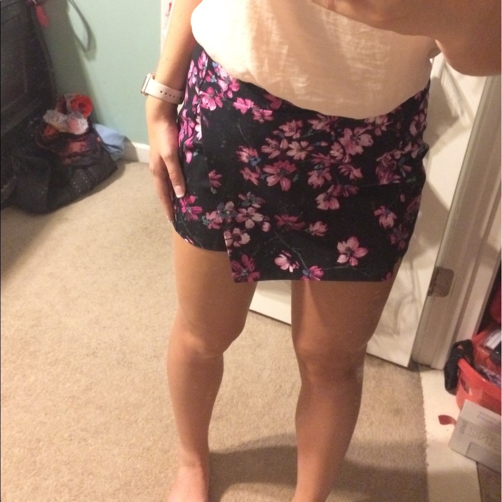 Floral asymmetrical skort
