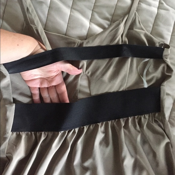 ModCloth 'My Story' sexy keyhole dress - Picture 3 of 3