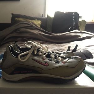 White and gold Nike country sneakers size 7 1/2