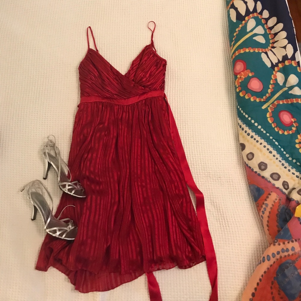 Red Sweetheart Neck Tie back dress