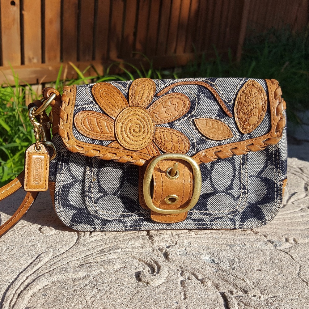 RARE COACH Denim Bleeker Leather Applique Wristlet