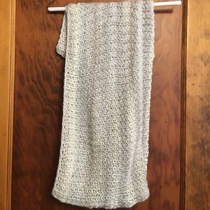 Apt 9 Infinity scarf