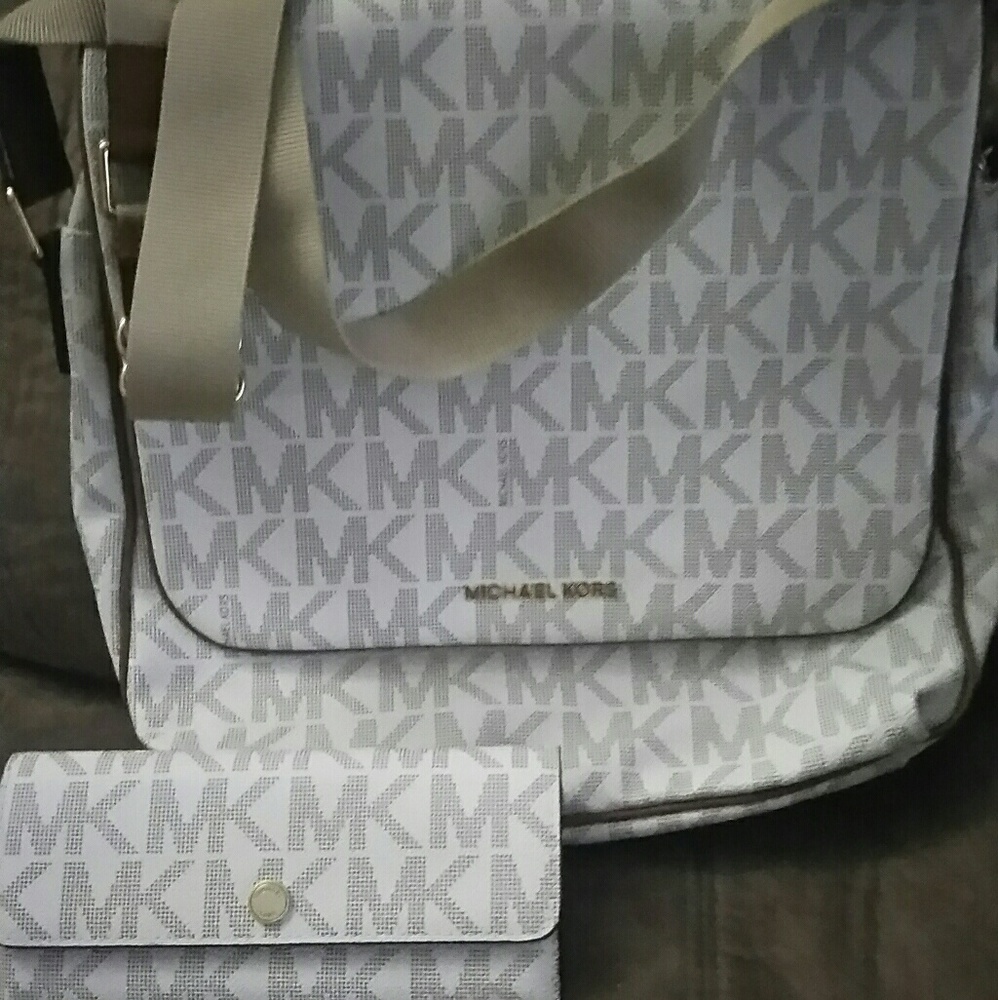 Vanilla original mk crossbody and matching wallet