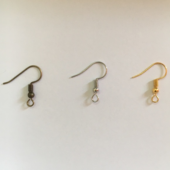 Huge Variety‼️2 for $10💥🍺Bottle Cap Earrings‼️ - Picture 8 of 8