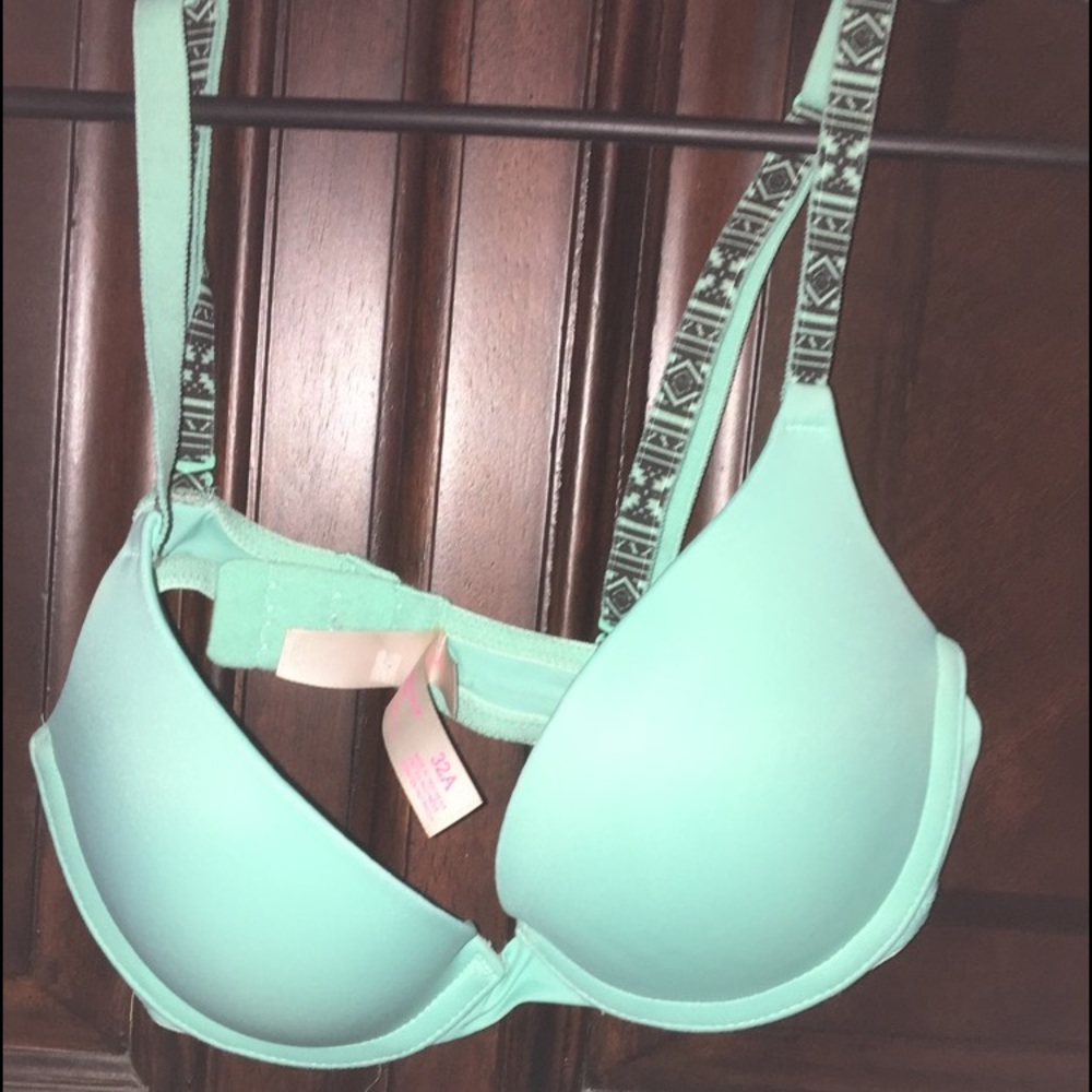 Victoria Secret Wear Everywhere Push-Up