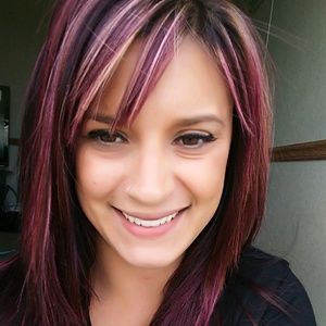 Meet your Posher, Cecilia