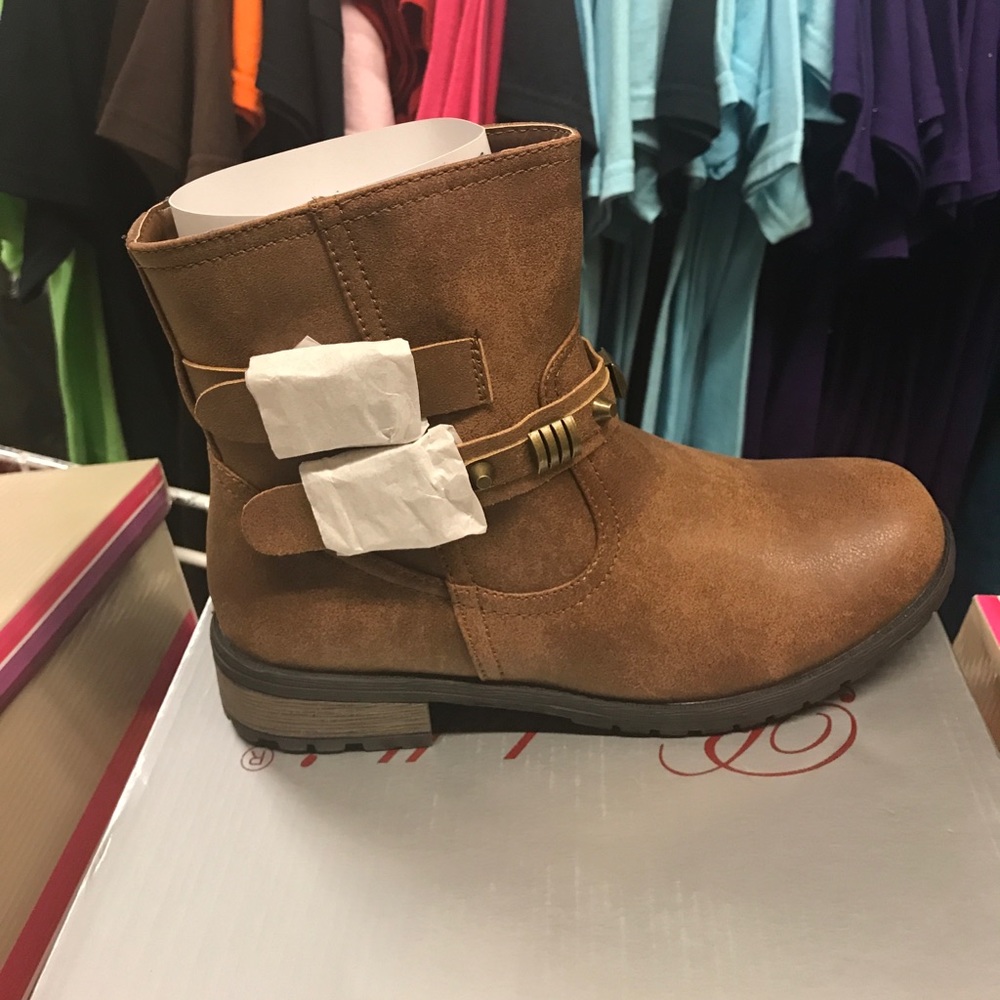 Brown ankle boots