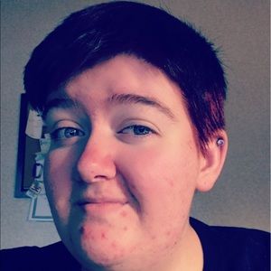 Meet your Posher, Abbie