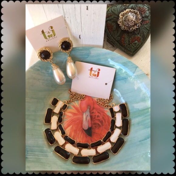 “Shop THIS Look” - Picture 3 of 3