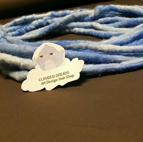 CLOUDED BLUE DREADS DE WOOL