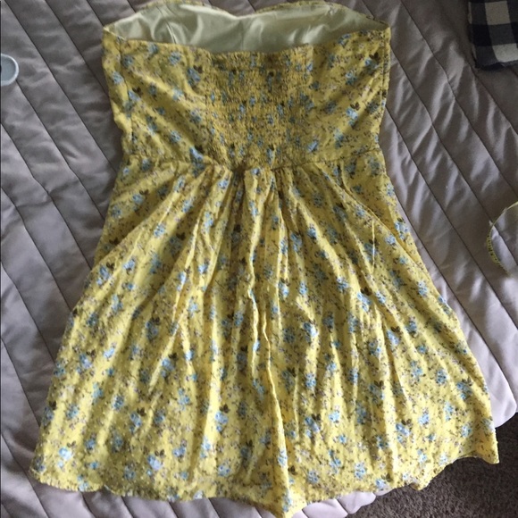 City triangles floral sundress - Picture 3 of 3