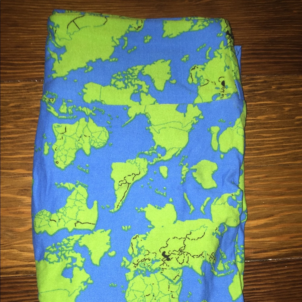BRAND NEW LuLaRoe continents leggings-OS