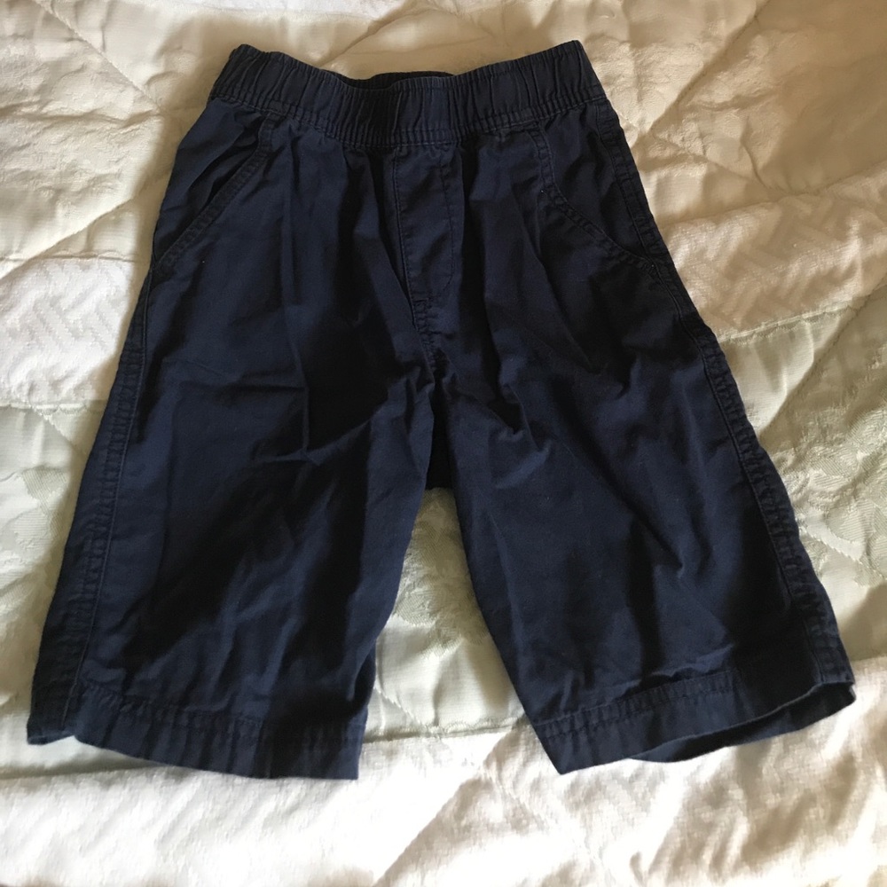 Size 6 dark blue shorts
