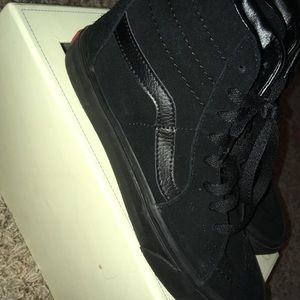 ALL BLACK Vans Sk8 High Tops 📸Kylie Jenner