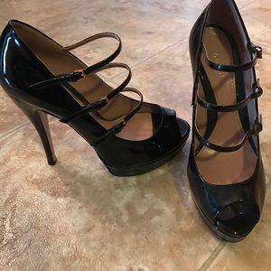 Authentic Gucci black leather heels